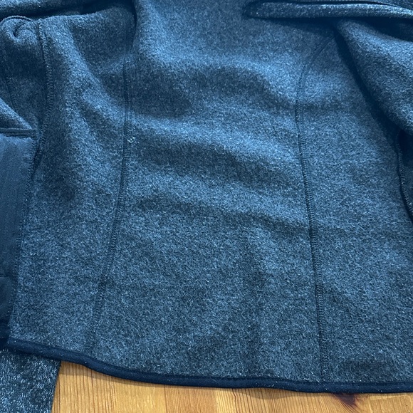 Patagonia Women's Charcoal Utility Jacket - Picture 11 of 15